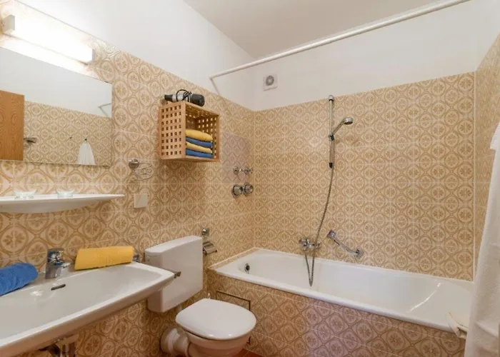Chiemgau Comfort E2 Ferienwohnanlage Mit Hallenbad Und Sauna 오베라우도프